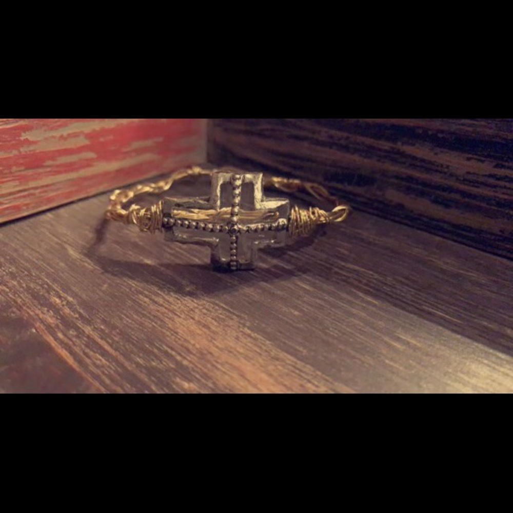 Cross bracelet silver and gold wire